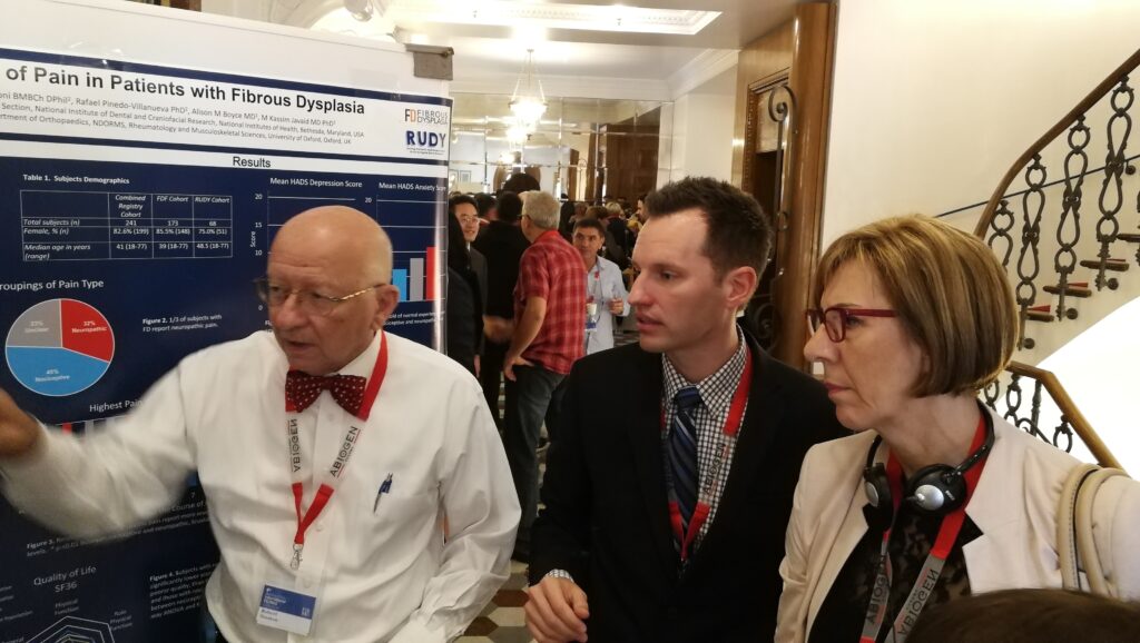 Dra. Ana María Bueno, Dra. Diana Ovejero y Dr. Michael T. Collins